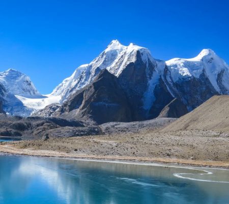 gurudongmar lake of lachen